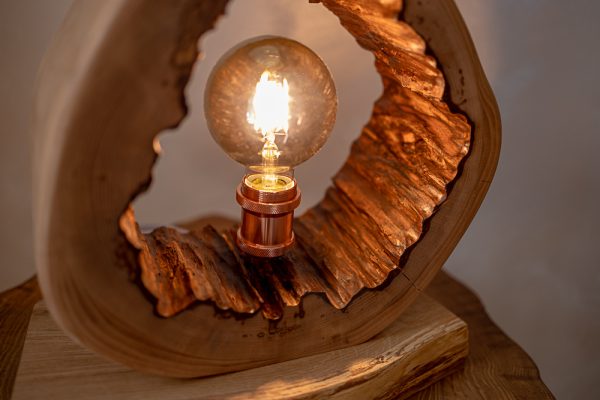 goodwood - drevená stolná lampa