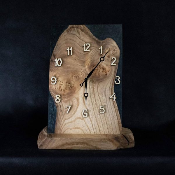 goodwood - drevené hodiny so živicou